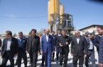 بازدید استاندار کرمانشاه از یک واحد صنعتی تولید بتن | دستور ویژه؛ برای رفع موانع بانکی و مالیاتی شرکت «کرد بتن»